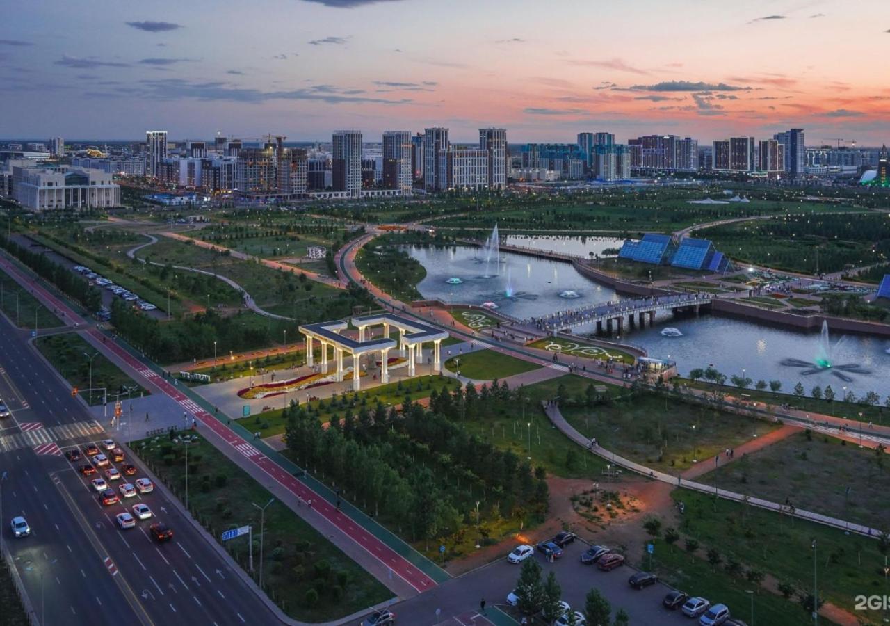 Y,E,S Апартаменты Напротив Сада, Центр Города Nur-Sultan  Exterior photo